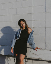 Load image into Gallery viewer, Black Ruched Drawstring Dress

